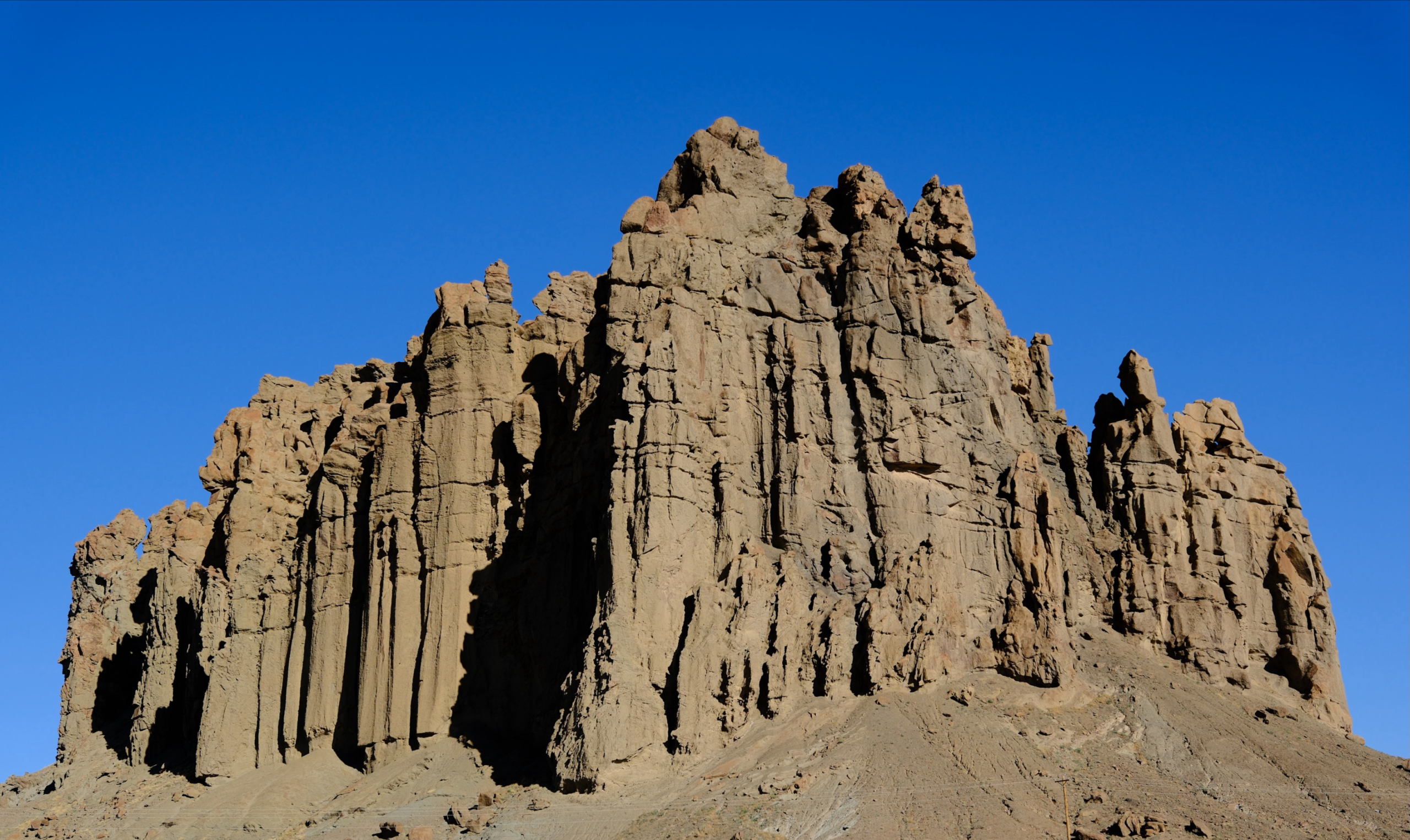 On the road through Arizona, New Mexico, and Colorado to Mesa Verde National Park…a journey in color.